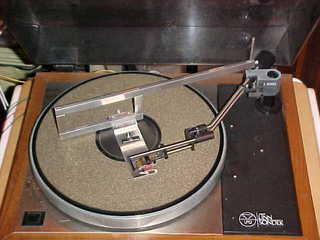 10 4sq. Dennesen Sound-Tracktor 8