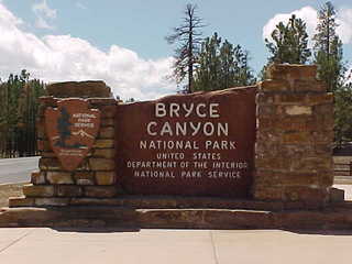 Bryce Canyon, sunrise 1 (B)