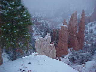 Bryce Canyon snowy hoodoos 3