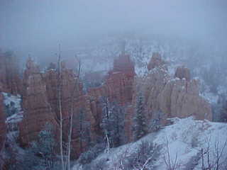 Bryce Canyon snowy hoodoos 4 (B)