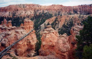 Bryce Canyon two bridges zoom