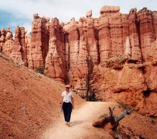 Bryce Canyon Adam on the trail cropped