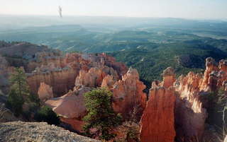 Bryce Canyon hoodoos and long view (B)