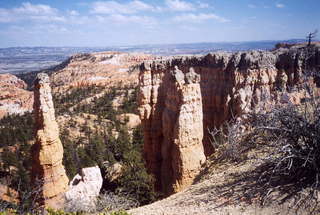 Bryce Canyon tower bridge 1 zoom
