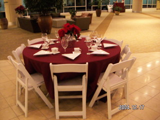 Galleria table setting