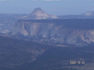 Bryce Canyon -- Bristlecone Loop Trail -- far view up close