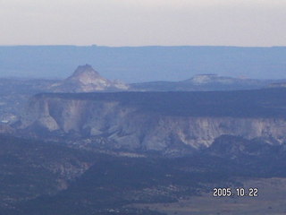 Bryce Canyon -- Bristlecone Loop Trail -- far view up close