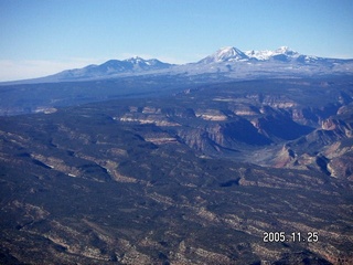 aerial -- Telluride Airport TEX Runway 9