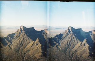 stereo-3D L+R parallel-eye Loreo -- Picacho Peak