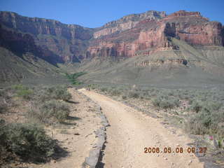 trail to Plateau Point