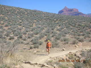 306 5t8. trail to Plateau Point -- Adam running