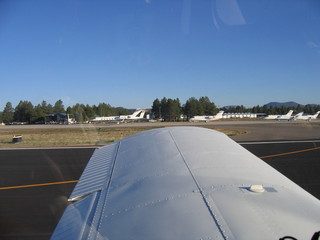 S.L. N4372J wing at FLG