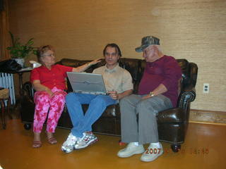 352 61d. Nilda, Betsy, Joaquim