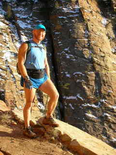 450 61t. Zion National Park - Observation Point hike - Adam