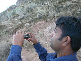 Camelback hike -- Mahendran taking a picture