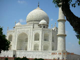 Taj Mahal patterned walkway and wall