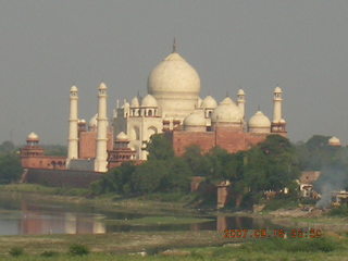 Agra Fort - intricate arch