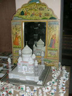 307 69e. miniature taj mahal in souvenir shop