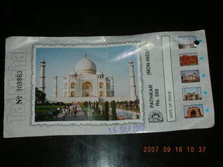 miniature taj mahal in souvenir shop