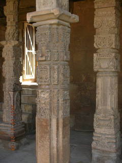 Qutub Minar, Delhi - columns