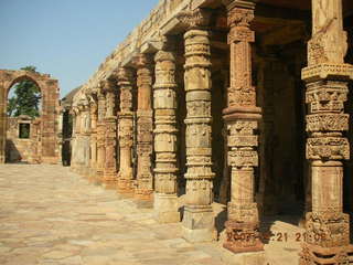 Qutub Minar, Delhi - ornate columns