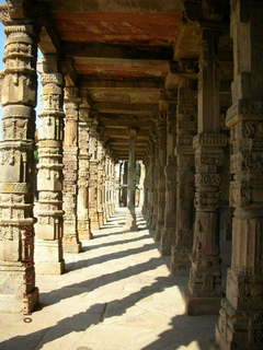 Qutub Minar, Delhi - ornate columns