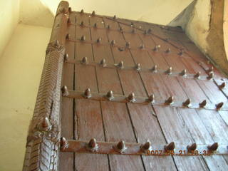 282 69h. Humayun's Tomb, Delhi - studded doorway