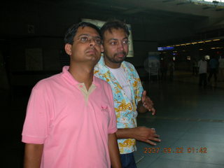 Delhi Metro - Navneet, Hitesh