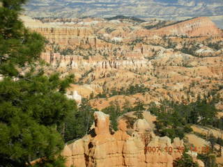 Bryce Canyon - Queen's Garden trail - missing small arch