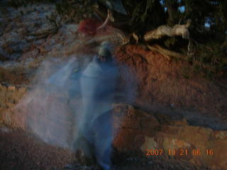 Bryce Canyon - cold Italian lady in a white blanket