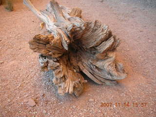 Arches National Park - Devils Garden hike - Adam in hole in rock