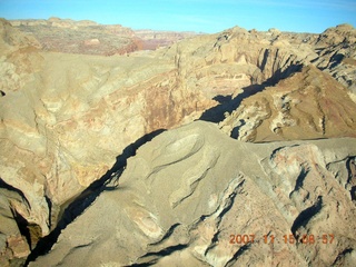 Flying with LaVar Wells - approach canyon to Hidden Splendor (WPT660) - aerial