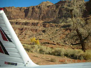 Flying with LaVar Wells - approach canyon to Hidden Splendor (WPT660) - aerial