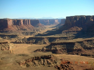 Flying with LaVar Wells - Green River canyon - aerial