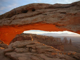 25 6bh. Canyonlands National Park - Mesa Arch dawn