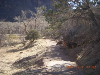 Zion National Park - Angels Landing hike - balanced rock in Refrigerator Canyon