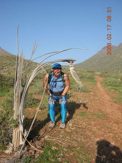 799 6eh. Windgate hike - saguaro skelaton - Adam