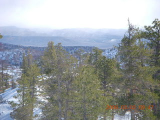 Bryce Canyon - Queens Garden hike - mountain obscuration clouds