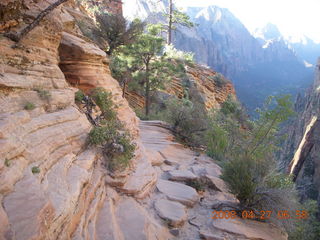 Zion National Park - Angels Landing hike - chains