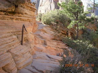 Zion National Park - Angels Landing hike - chains