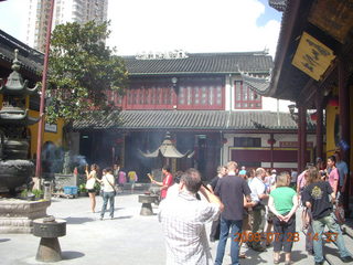eclipse - Shanghai - Buddhist Temple