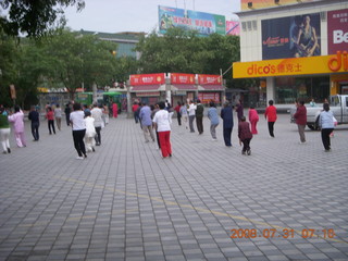 eclipse - Jiuquan - morning run - people doing Tai Chi