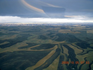 aerial - Washington, Idaho, Oregon flight - Snake River canyon in distance