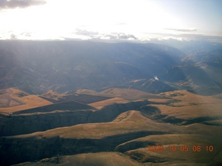 9 6n5. aerial - Washington, Idaho, Oregon flight - Snake River canyon