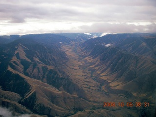 aerial - Washington, Idaho, Oregon flight - Snake River canyon - Hells Canyon