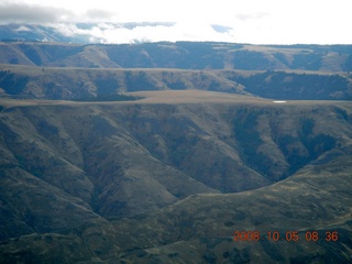 55 6n5. aerial - Washington, Idaho, Oregon flight - Snake River canyon - Hells Canyon