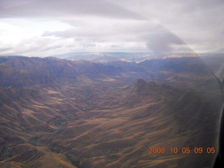 79 6n5. aerial - Washington, Idaho, Oregon flight - Snake River canyon - Hells Canyon