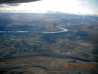 108 6n5. aerial - Washington, Idaho, Oregon flight - Snake River canyon