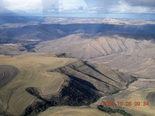 116 6n5. aerial - Washington, Idaho, Oregon flight - Snake River canyon