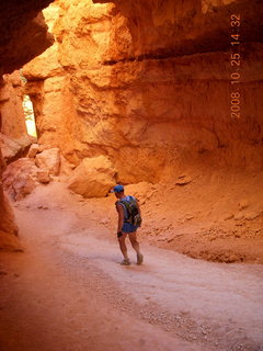 Bryce Canyon - Adam - Peek-A-Boo loop to Bryce Point